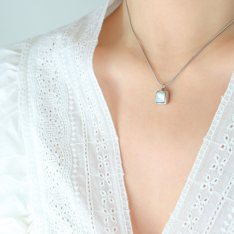 Soleil Blanc Necklace
