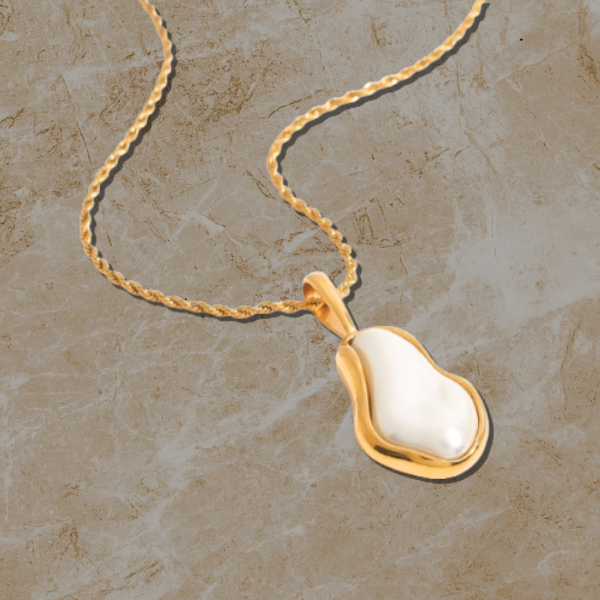 Sélene Baroque Pearl Necklace