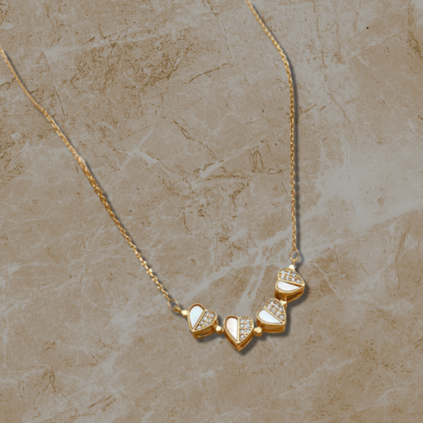 Amara Quadrata Necklace